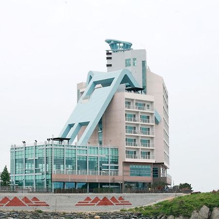 Mohang Haenaru Family Hotel بوان المظهر الخارجي الصورة