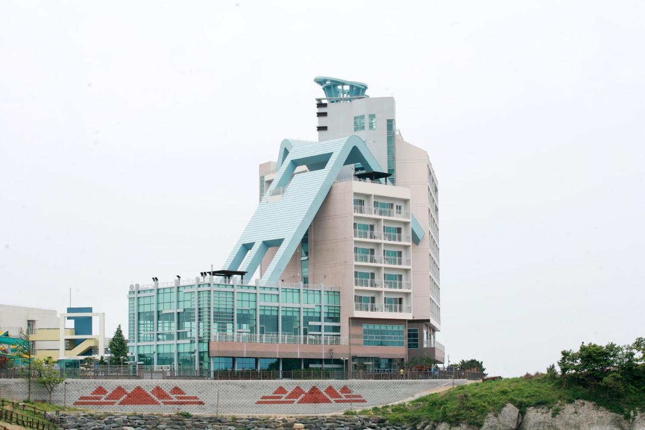 Mohang Haenaru Family Hotel بوان المظهر الخارجي الصورة