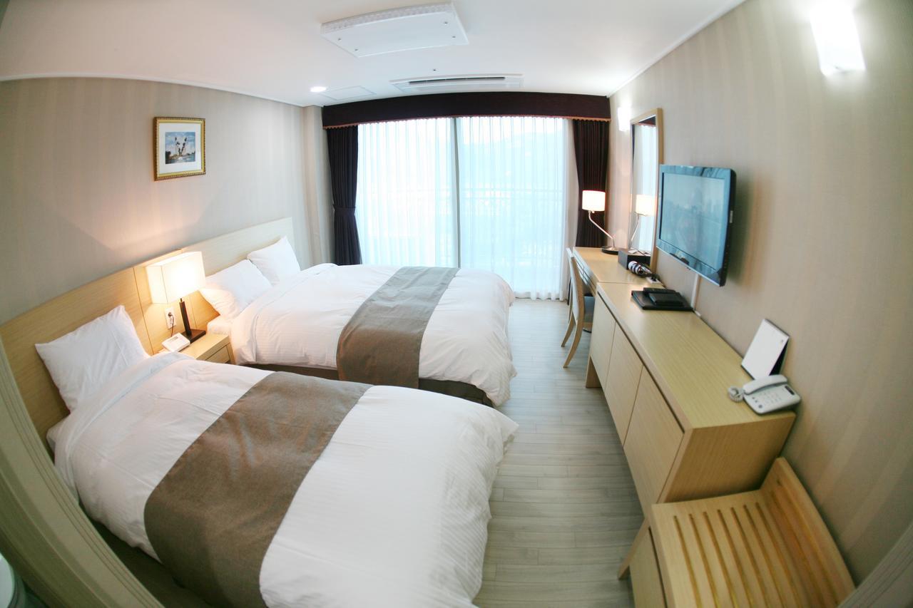 Mohang Haenaru Family Hotel بوان المظهر الخارجي الصورة